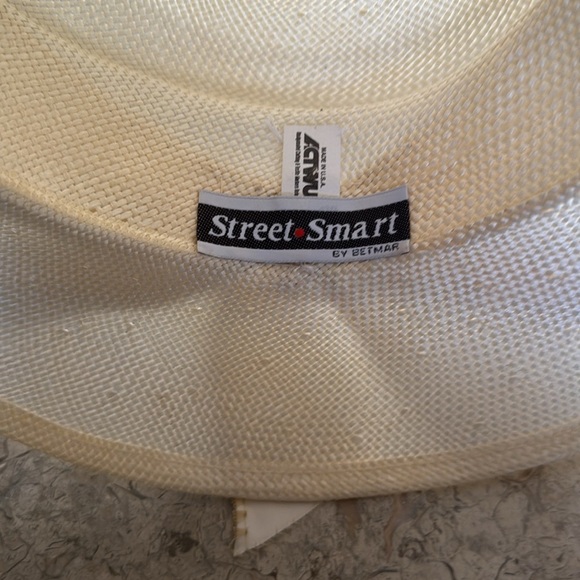 Street Smart by Betmar Vintage Elegant Cream Wide-Brim Hat - Picture 7 of 8